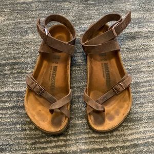 Brown Birkenstock sandals 8-8.5